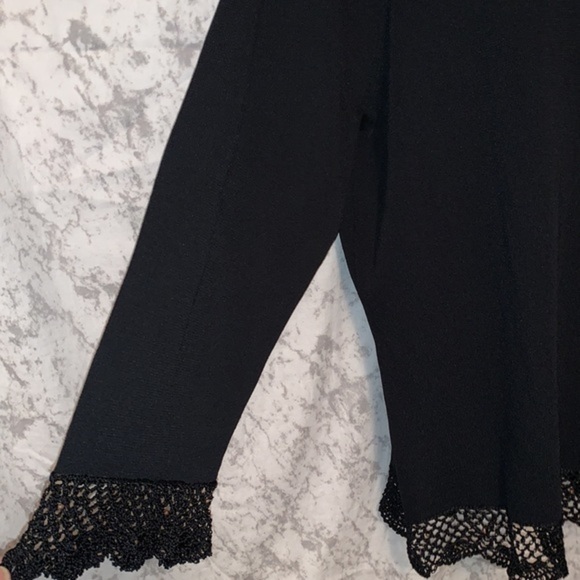 NOTATIONS BLACK KNIT SWEATER BELL SLEEVE MACRAME DETAILING LADIES SIZE XL - Picture 3 of 7